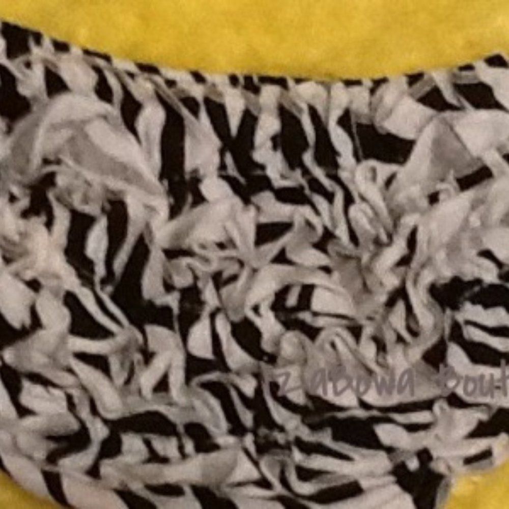 Zebra Cotton Bloomer W/ matching ruffles BLZL Large up to 12 mos NWT Boutique